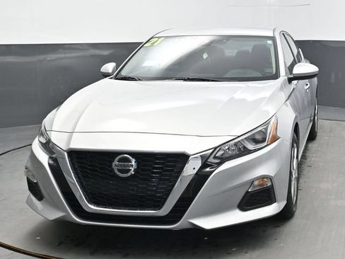 Used 2021 Nissan Altima 2.5 S FWD image 2