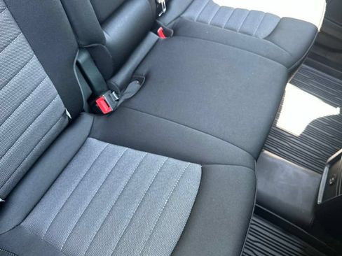 Used 2022 Ford Edge SE w/ Black Appearance Package AWD/4WD image 7