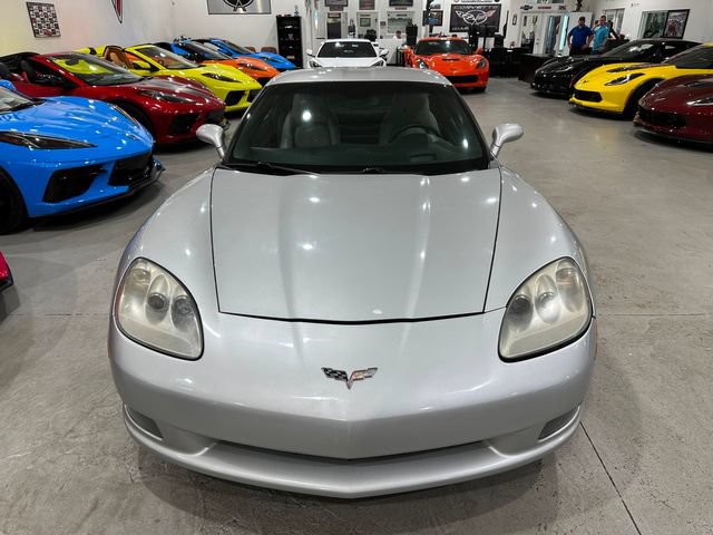 Used 2009 Chevrolet Corvette Coupe w/ Preferred Equipment Group RWD image 22