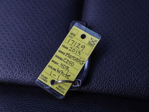 Used 2013 Mercedes-Benz C 250 Sedan image 36