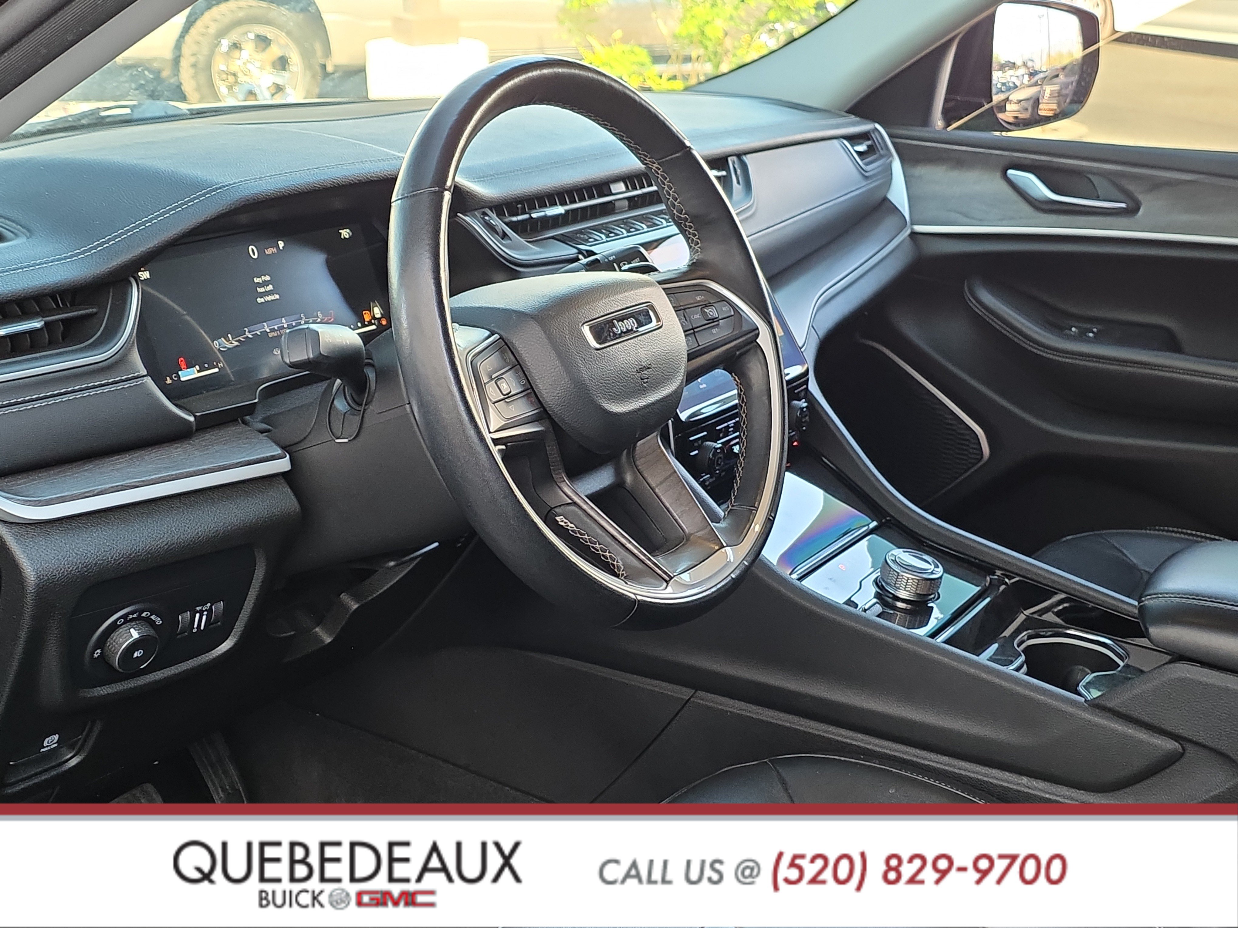 Used 2022 Jeep Grand Cherokee Limited AWD/4WD image 10