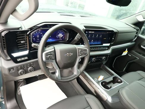 New 2026 Chevrolet Silverado 2500 LTZ w/ LTZ Plus Package AWD/4WD image 27