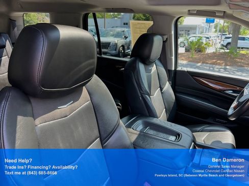 Used 2017 Cadillac Escalade Luxury AWD/4WD image 28