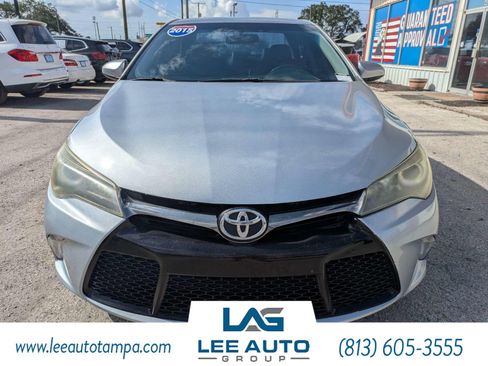 Used 2015 Toyota Camry SE FWD image 8