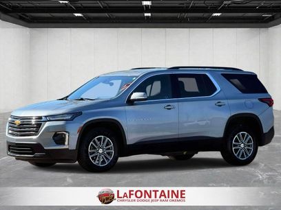 Used 2023 Chevrolet Traverse LT