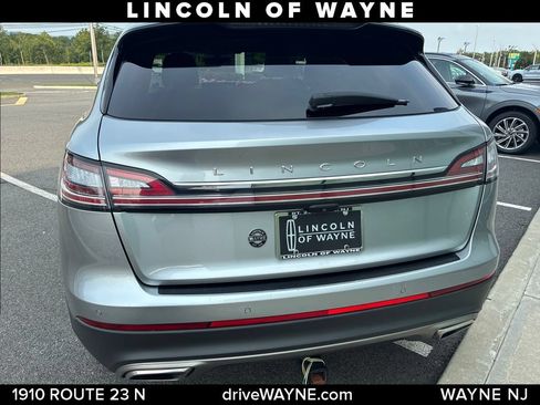 Certified 2023 Lincoln Nautilus AWD w/ Premium Package image 5
