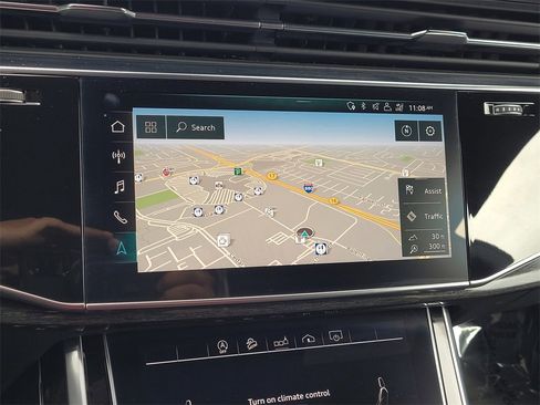 Used 2020 Audi Q8 Premium Plus image 15