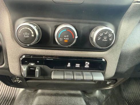 Used 2021 RAM 2500 Tradesman w/ Chrome Appearance Group AWD/4WD image 24