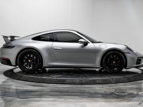 Used 2024 Porsche 911 Carrera GTS image 21