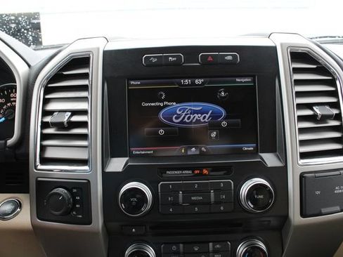 Used 2015 Ford F150 Lariat w/ Equipment Group 502A Luxury AWD/4WD image 15