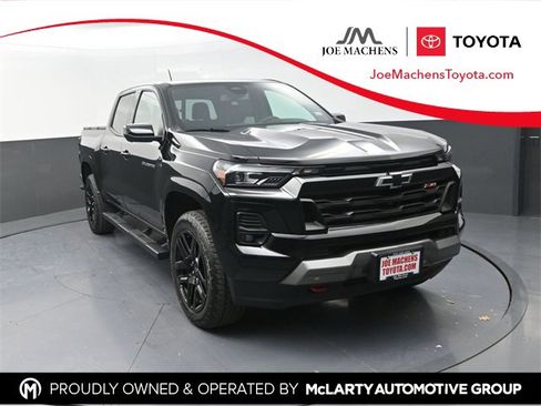 Used 2025 Chevrolet Colorado Z71 w/ Technology Package image 1
