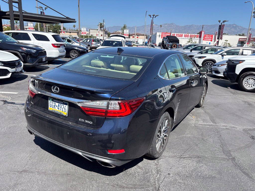 Used 2016 Lexus ES 350 w/ Premium Package w/Wood Trim FWD image 4