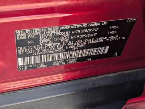 Certified 2021 Toyota RAV4 XLE FWD image 35