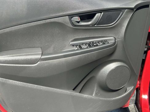 Used 2019 Hyundai Kona SE FWD image 19