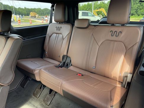 Used 2024 Ford Expedition Max King Ranch image 24