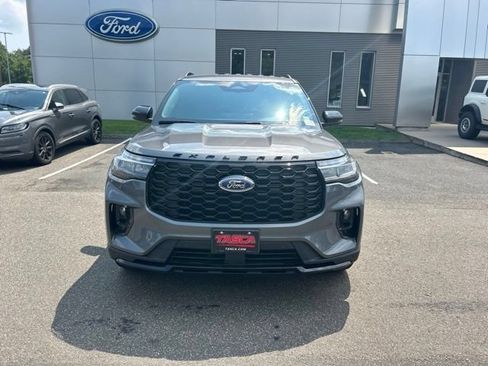 New 2026 Ford Explorer ST-Line w/ ST-Line Street Pack AWD/4WD image 2