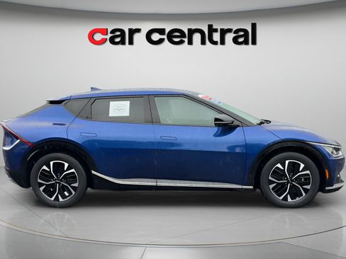 Used 2023 Kia EV6 Wind AWD/4WD image 4