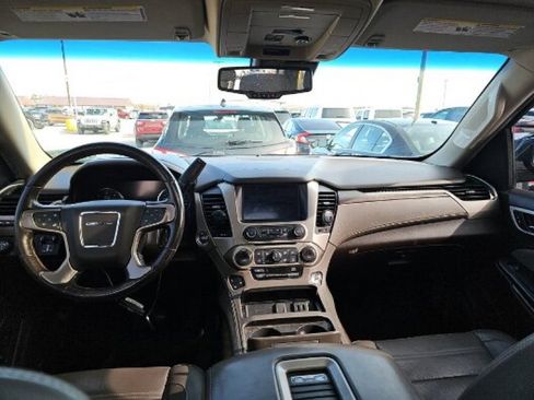 Used 2018 GMC Yukon Denali w/ Open Road Package AWD/4WD image 9