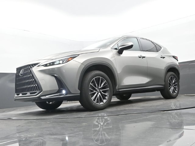 Used 2025 Lexus NX 250 FWD w/ Accessory Package (Z1) image 12