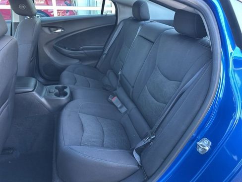 Used 2017 Chevrolet Volt LT w/ Comfort Package image 43