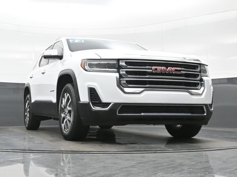Used 2023 GMC Acadia SLE w/ Driver Convenience Package FWD image 32
