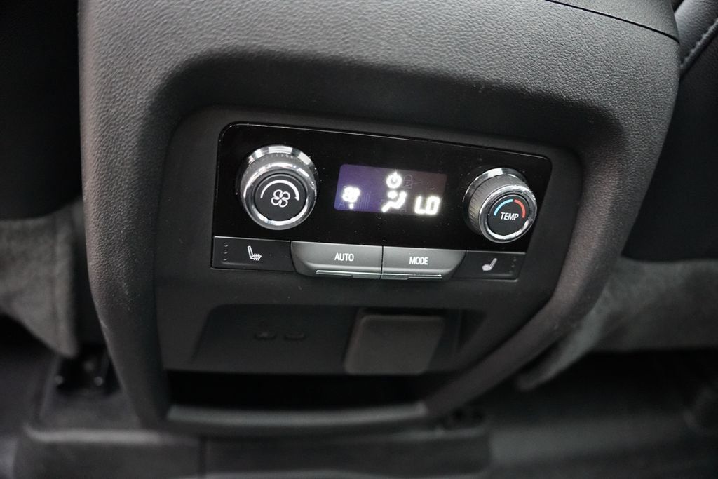 Certified 2024 Chevrolet Traverse RS FWD image 20