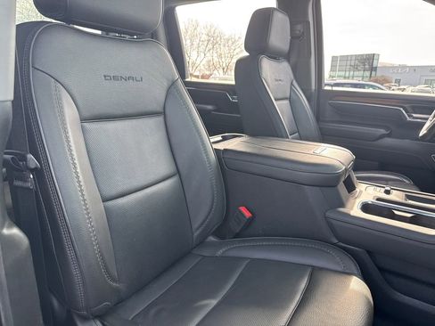 Used 2024 GMC Sierra 2500 Denali w/ Denali Reserve Package AWD/4WD image 41