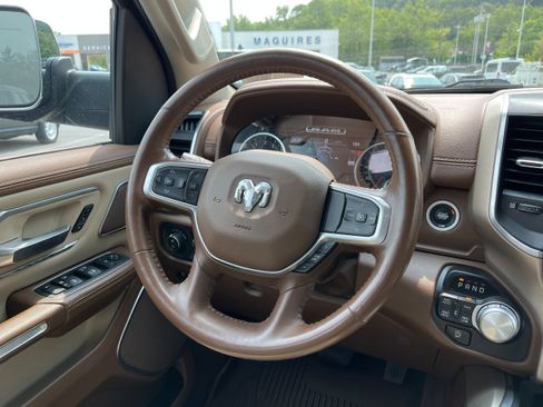 Used 2022 RAM 1500 Laramie AWD/4WD image 16