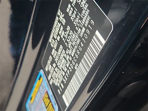 Used 2024 Kia Telluride EX w/ EX Captain's Chair Package image 14