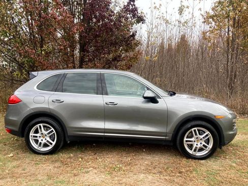 Used 2014 Porsche Cayenne image 3