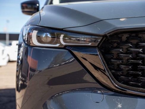 Used 2025 MAZDA CX-5 Carbon Edition image 11