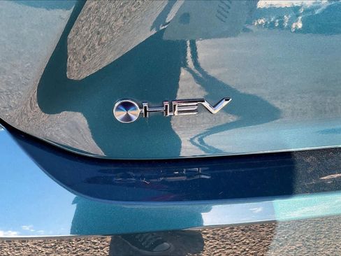 Used 2025 Toyota Camry LE image 30