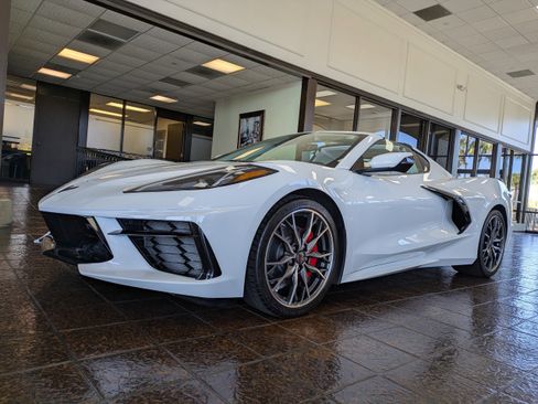 Used 2023 Chevrolet Corvette Stingray Premium Cpe w/ 3LT image 2