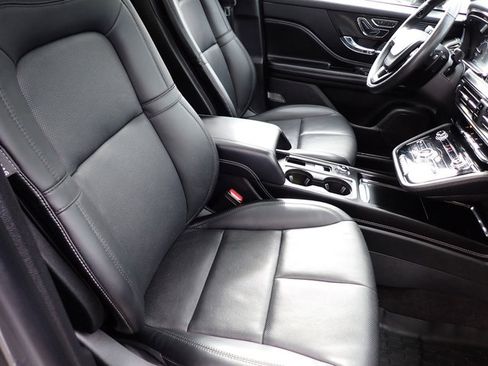 Certified 2022 Lincoln Corsair AWD w/ Premium Package image 11