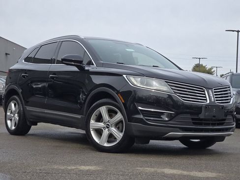 Used 2018 Lincoln MKC Premiere image 2