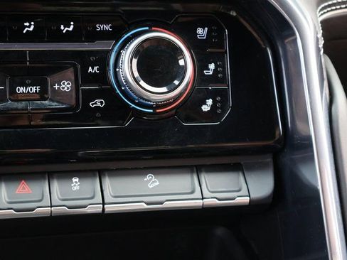 Certified 2024 GMC Sierra 2500 Denali Ultimate w/ Max Trailering Package image 31