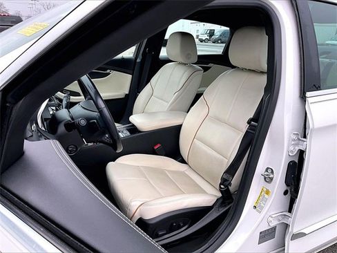 Used 2018 Chevrolet Impala Premier w/ Premier Confidence Package image 10