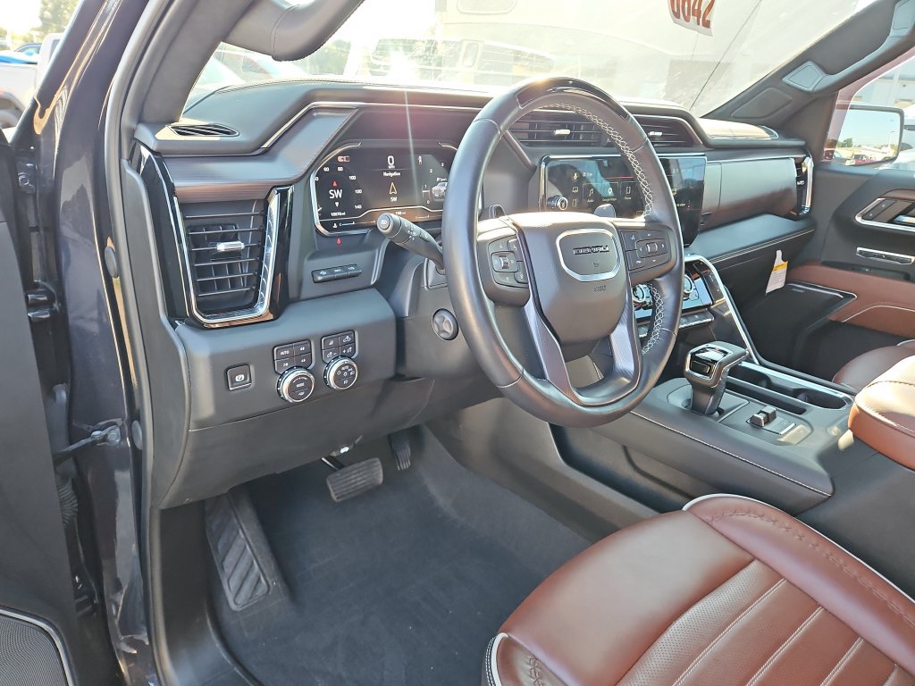 Used 2024 GMC Sierra 1500 Denali Ultimate AWD/4WD image 16