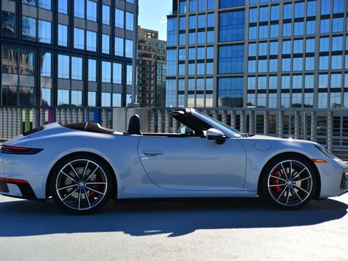 Certified 2024 Porsche 911 Carrera 4S image 8