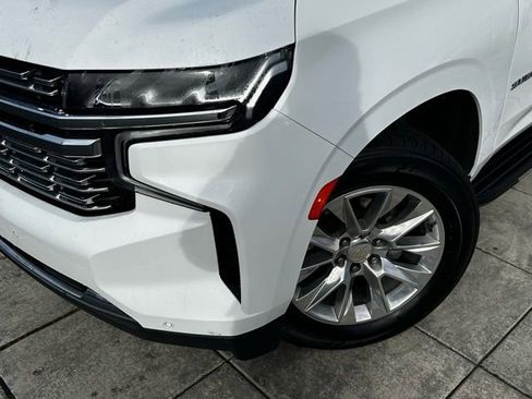 Used 2023 Chevrolet Suburban Premier image 2