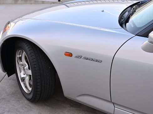 Used 2002 Honda S2000 image 32