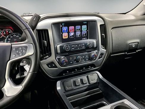 Used 2017 GMC Sierra 1500 SLT w/ Suspension Package, Off-Road AWD/4WD image 11