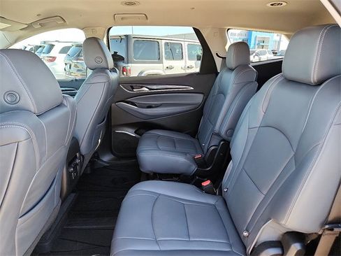 Used 2020 Buick Enclave Essence w/ LPO, Touring Package image 9