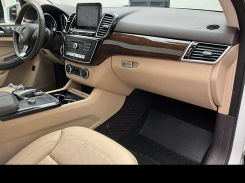 Used 2018 Mercedes-Benz GLE 350 4MATIC image 9