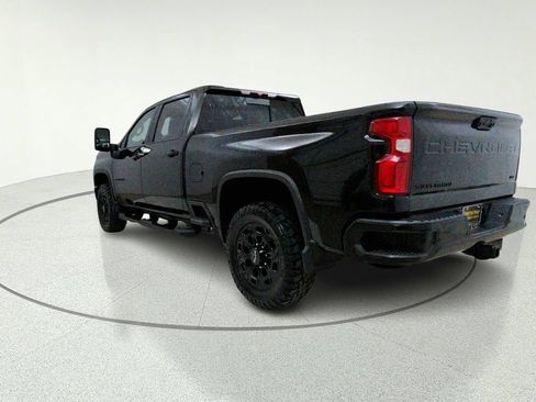Used 2022 Chevrolet Silverado 2500 LTZ w/ LTZ Plus Package AWD/4WD image 6