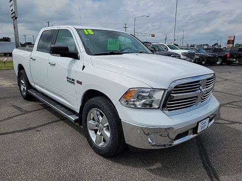 Used 2018 RAM 1500 Big Horn AWD/4WD image 3