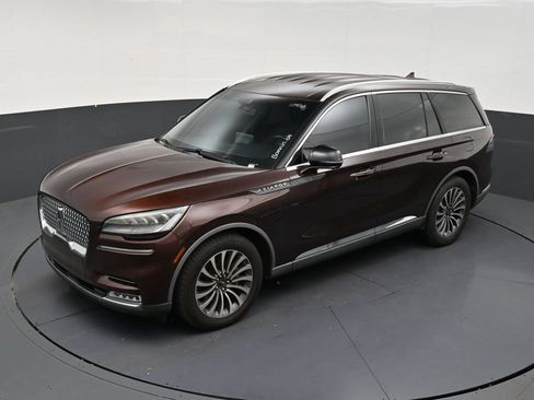Used 2020 Lincoln Aviator Reserve w/ Elements Package Plus RWD image 11