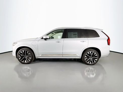 New 2026 Volvo XC90 T8 Ultra w/ Protection Package Premier image 4