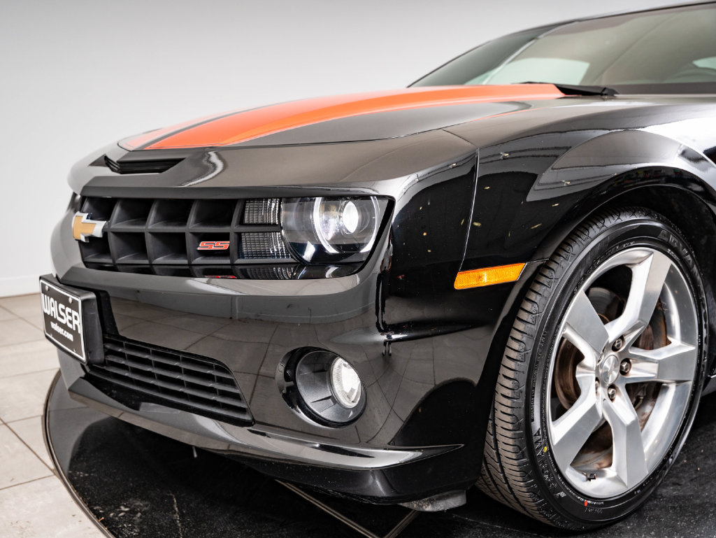 Used 2011 Chevrolet Camaro SS w/ RS Package RWD image 3