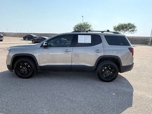 Used 2023 GMC Acadia AT4 w/ Technology Package AWD/4WD image 9